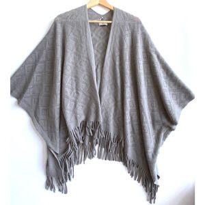 David and Young Gray Fringe Open Front Knit Poncho Cardigan Laser Cut One Size